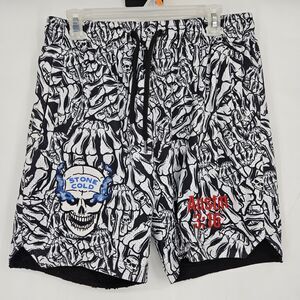 Stone Cold Steve Austin Shorts Mens Large WWE Shoe Palace Skulls Bones AOP